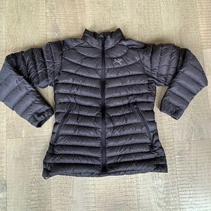 Arc'teryx Cerium Down Jacket Size Large, Slim fit.